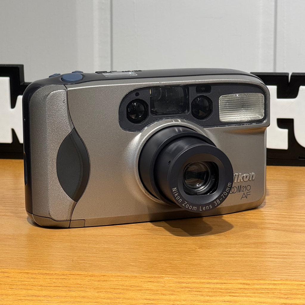 Nikon Zoom 210AF