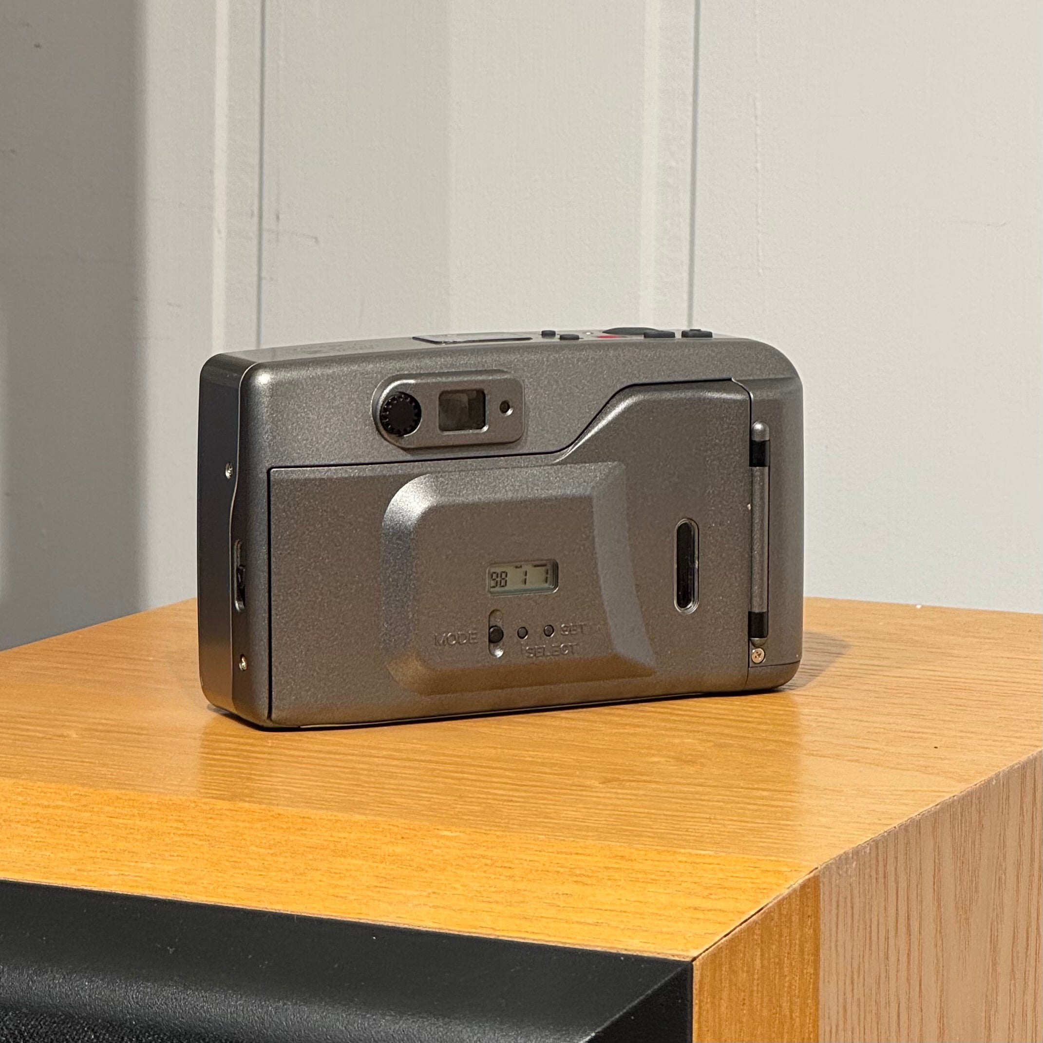 Kyocera Yashica EZ Zoom 105