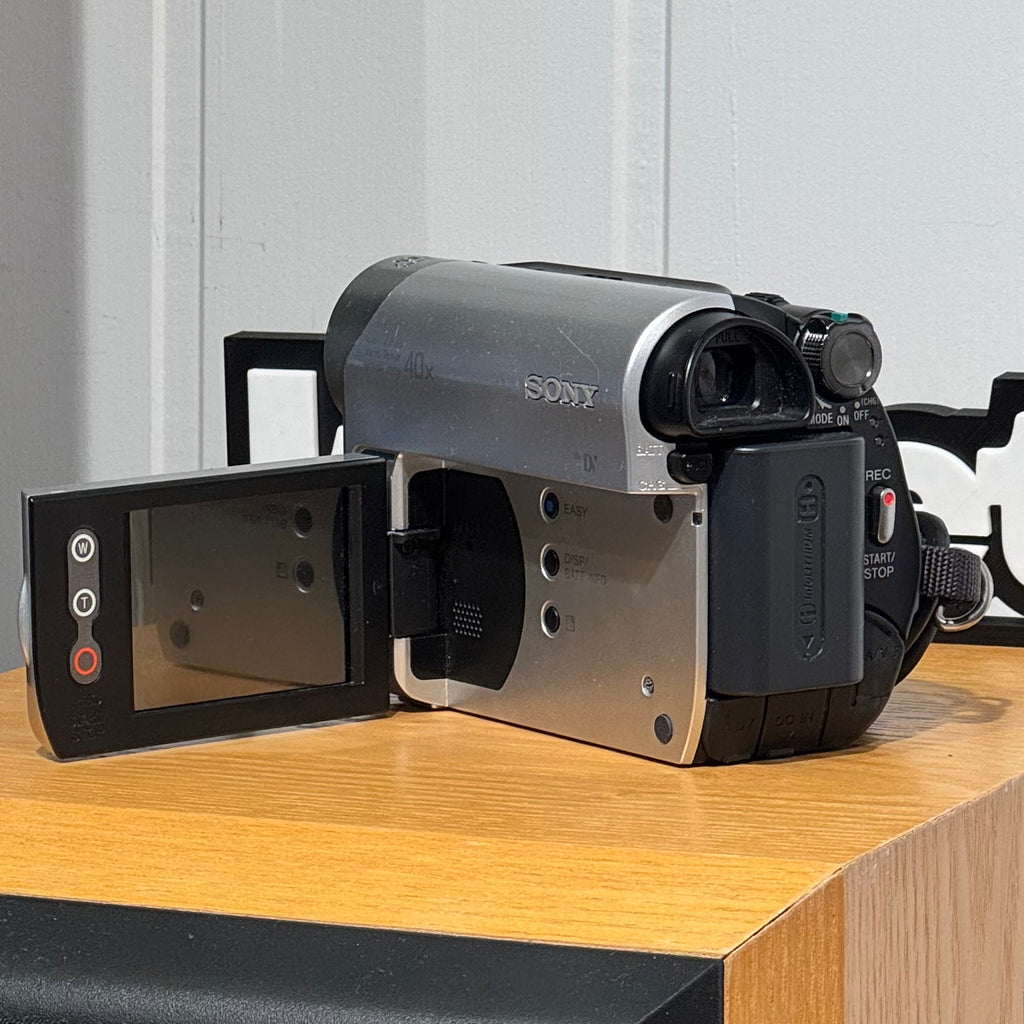 Sony Handycam DCR-HC51 MiniDV