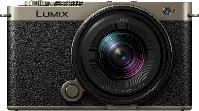 Lumix S9 Titanium med 18-40mm objektiv