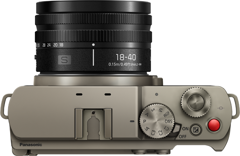 Lumix S9 Titanium med 18-40mm objektiv