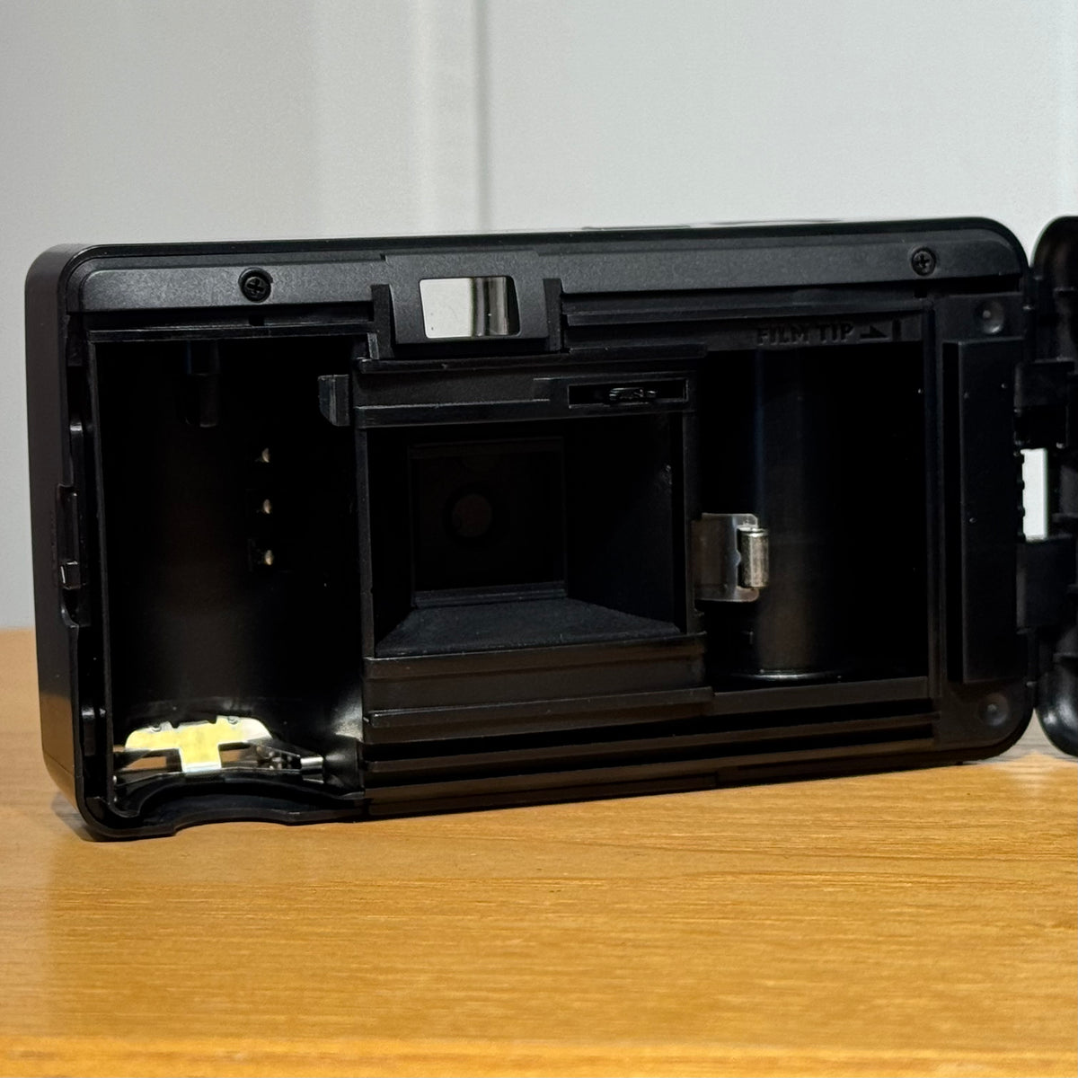 KONICA K-mini, sort